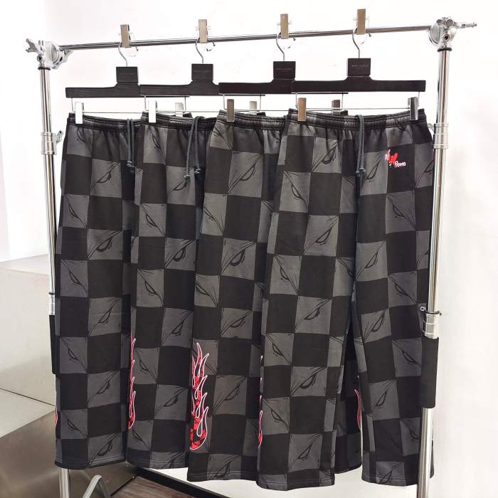1:1 quality version Flame Print Black & Gray Check Hoodie & Pants Set 28519278
