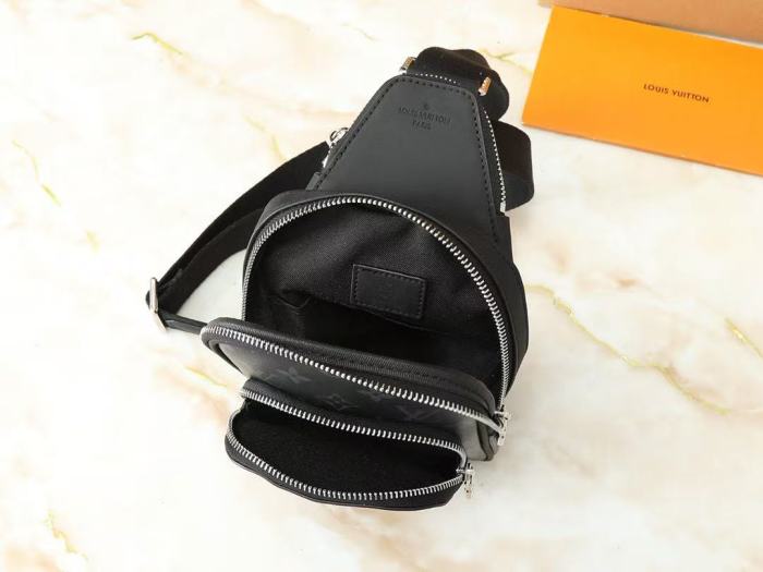 Classic Pattern Zipper Shoulder Bag 28523968