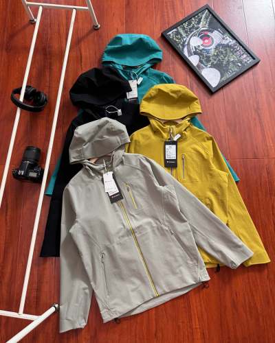 Windproof and Rainproof Softshell Zipper Hooded Jacket 4 colors 28531415