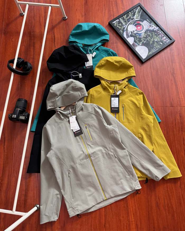 Windproof and Rainproof Softshell Zipper Hooded Jacket 4 colors 28531415