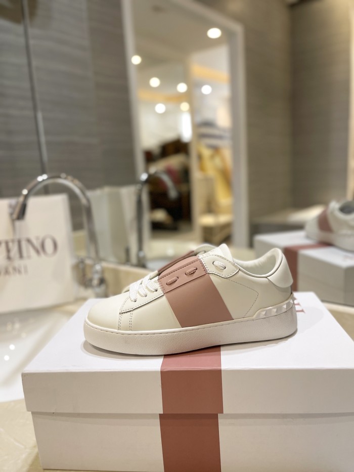 1:1 quality version Contrast-Color Calfskin Low-Top Shoes 5 colors 28656445
