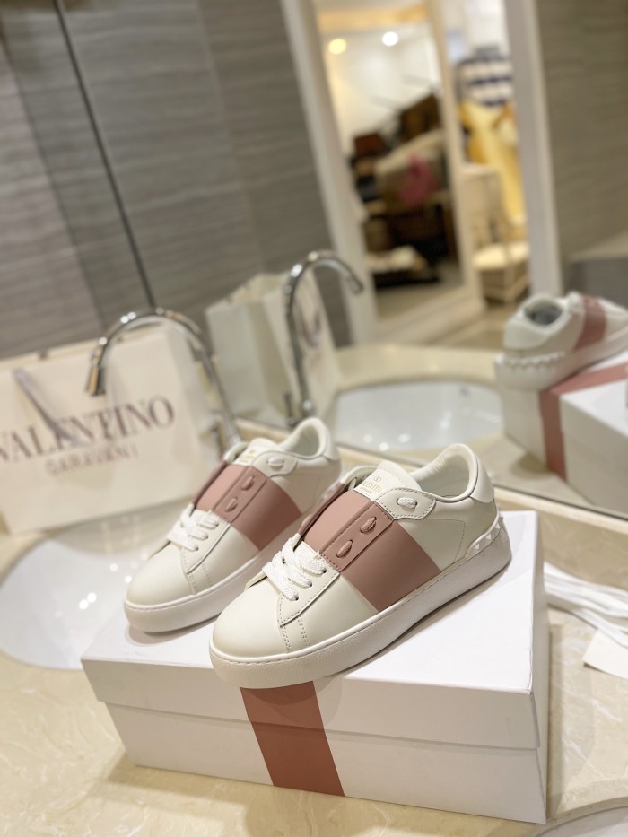 1:1 quality version Contrast-Color Calfskin Low-Top Shoes 5 colors 28656445