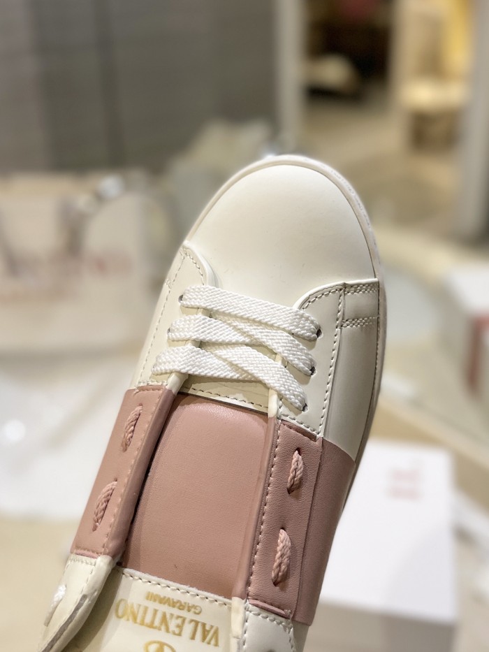 1:1 quality version Contrast-Color Calfskin Low-Top Shoes 5 colors 28656445