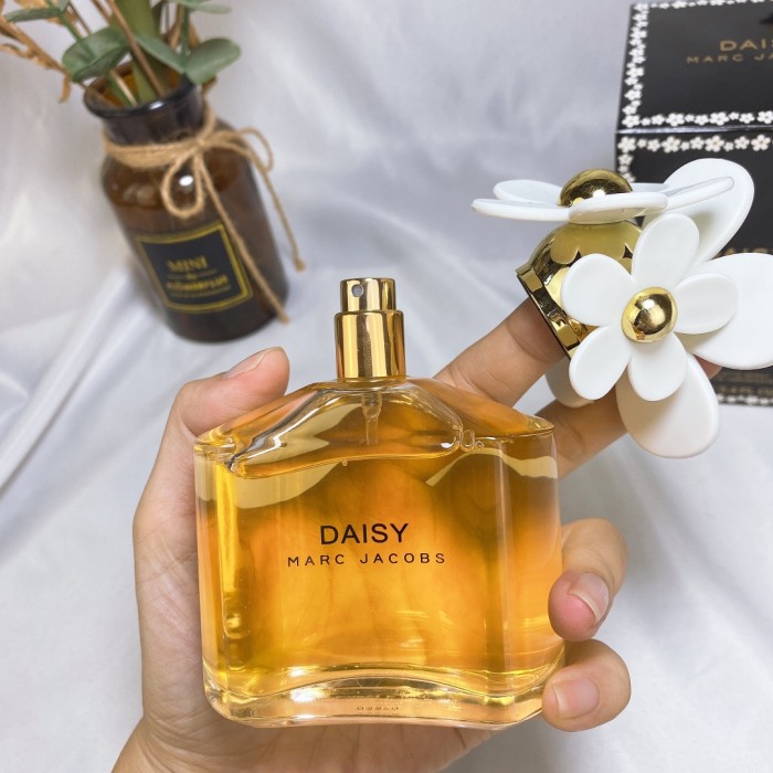 Yellow Chrysanthemum Lady Eau de Toilette 28661891