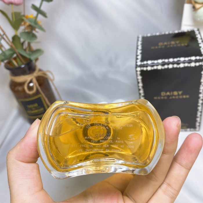 Yellow Chrysanthemum Lady Eau de Toilette 28661891