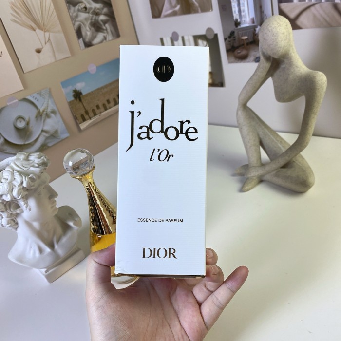 True Self World-Conquering Golden Perfume 28673444