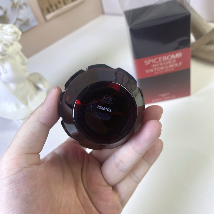 Viktor & Rolf Spicebomb Infrared Perfume 28673443