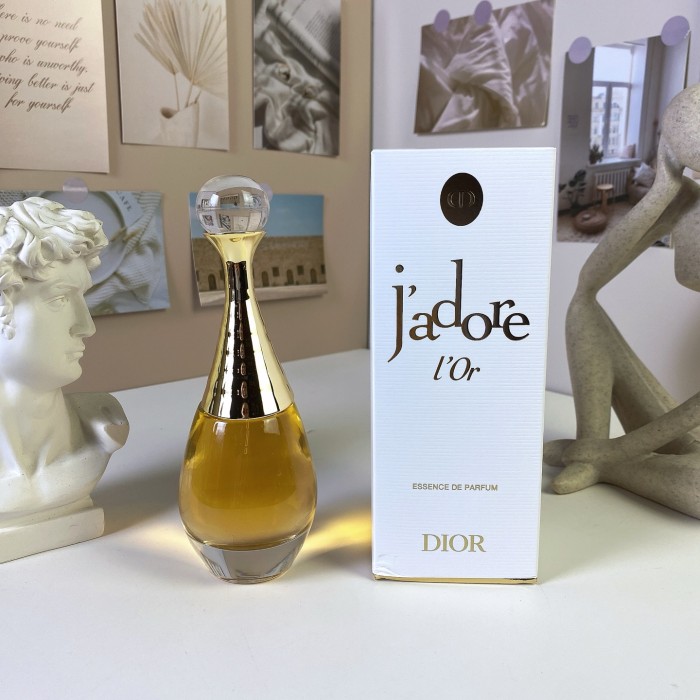 True Self World-Conquering Golden Perfume 28673444