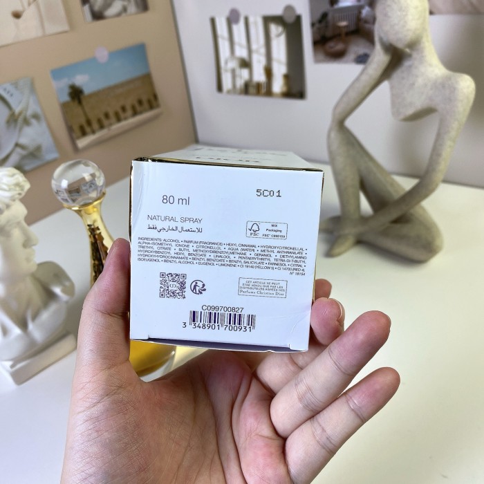 True Self World-Conquering Golden Perfume 28673444