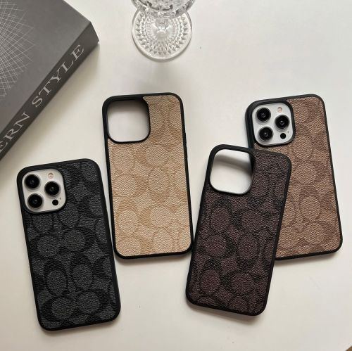 Letter C Pattern Retro Phone Case 4 colors 28678803