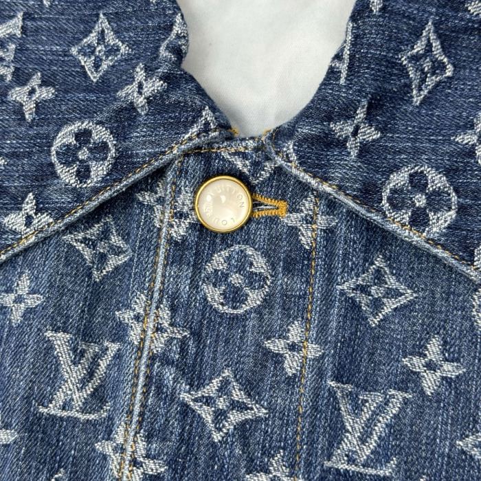 1:1 quality version Full Print Embroidered Denim Jacket 28687457