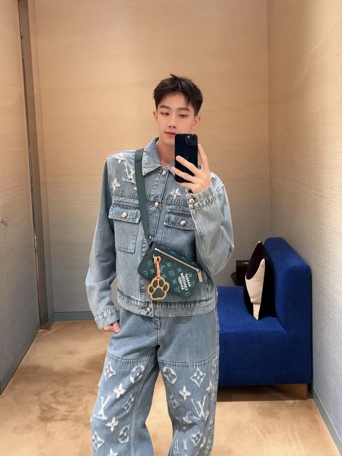 1:1 quality version White Logo Embroidered Blue Denim Jacket 28687458