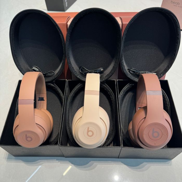 Be@ts x k*m Bluetooth headphone with headband 3 colors 28689746