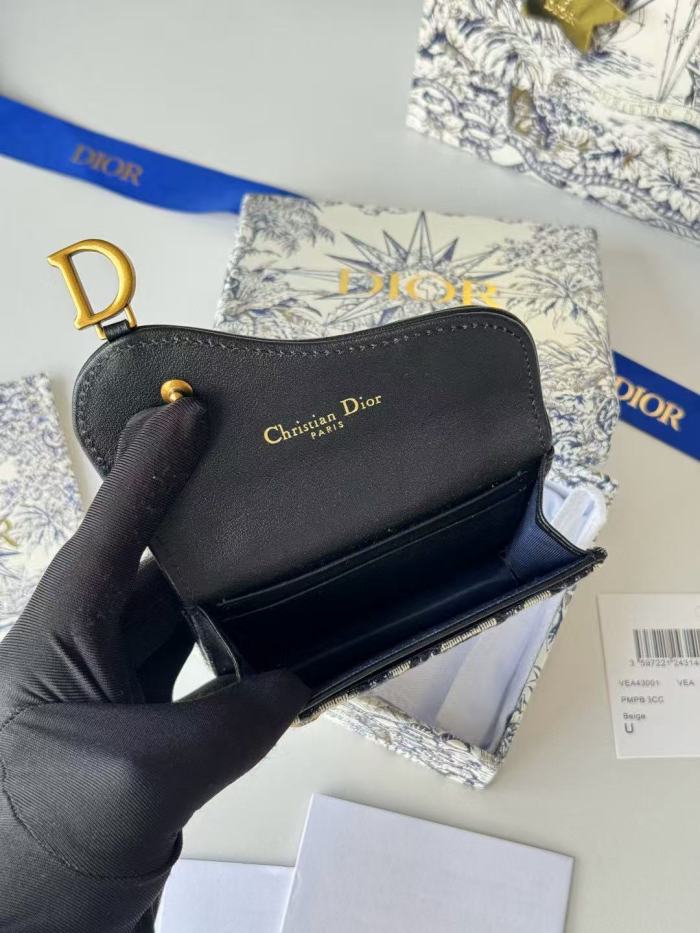 1:1 quality version Stirrup-shaped D-ring closure wallet 28693087