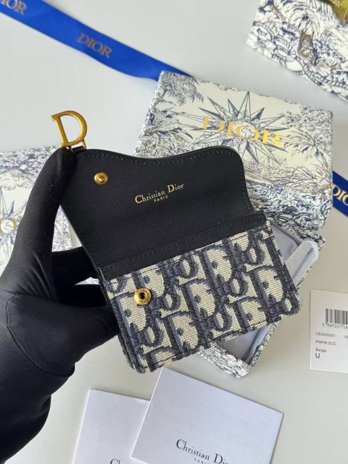 1:1 quality version Stirrup-shaped D-ring closure wallet 28693087