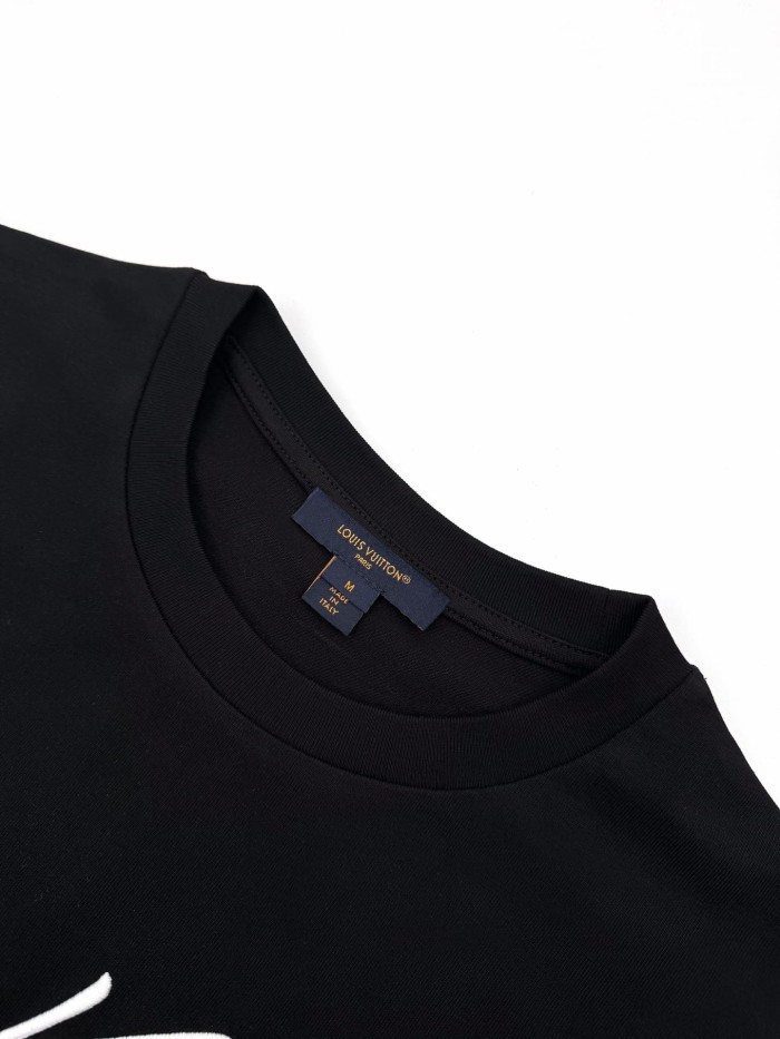 1:1 quality version Handwritten-Style Embroidered Logo tee 2 colors 28750262