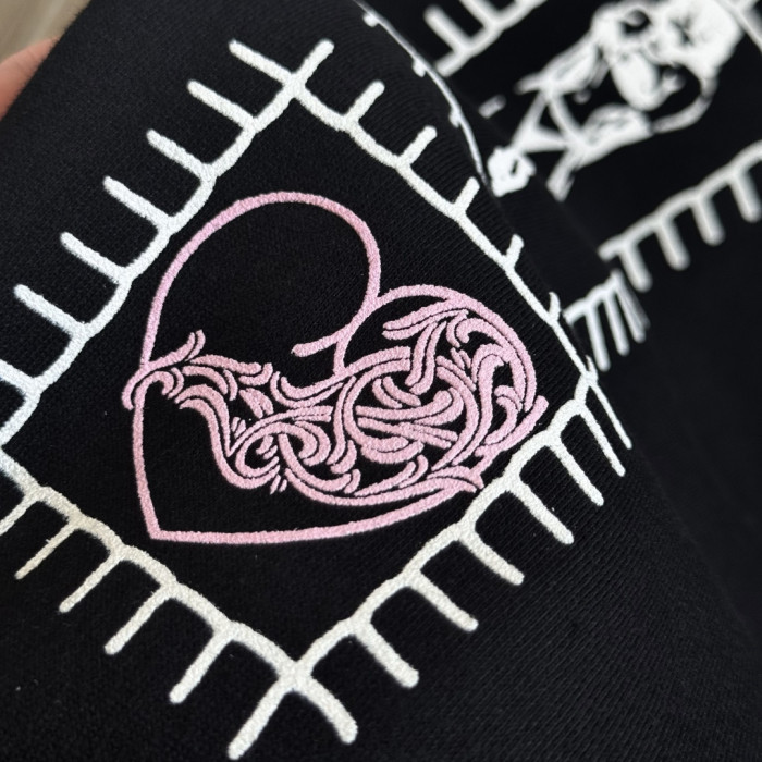1:1 quality version Deadly Doll Collaboration Horseshoe Beauty Print Zipper Hoodie 28755496