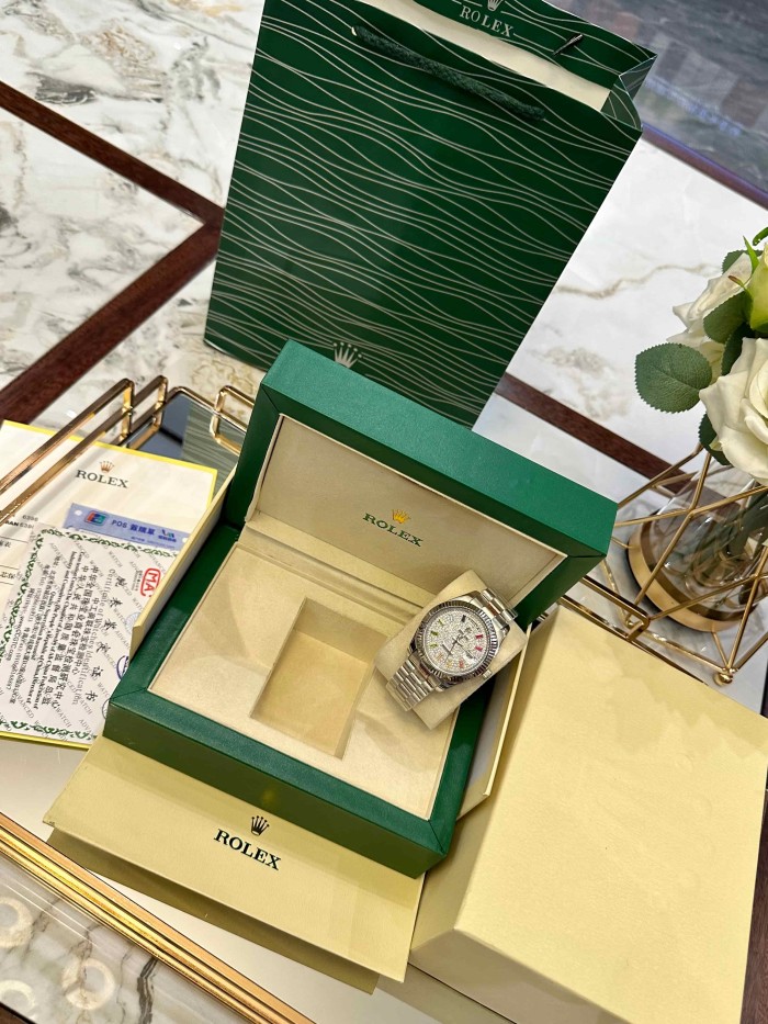 Crystal Mirror Finish Steel Strap  Watch【Dial diameter：40mm 】28763220