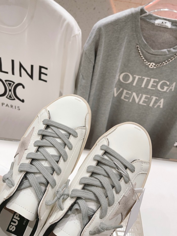 1:1 quality version Custom Cowhide Versatile White Sneakers 28764521