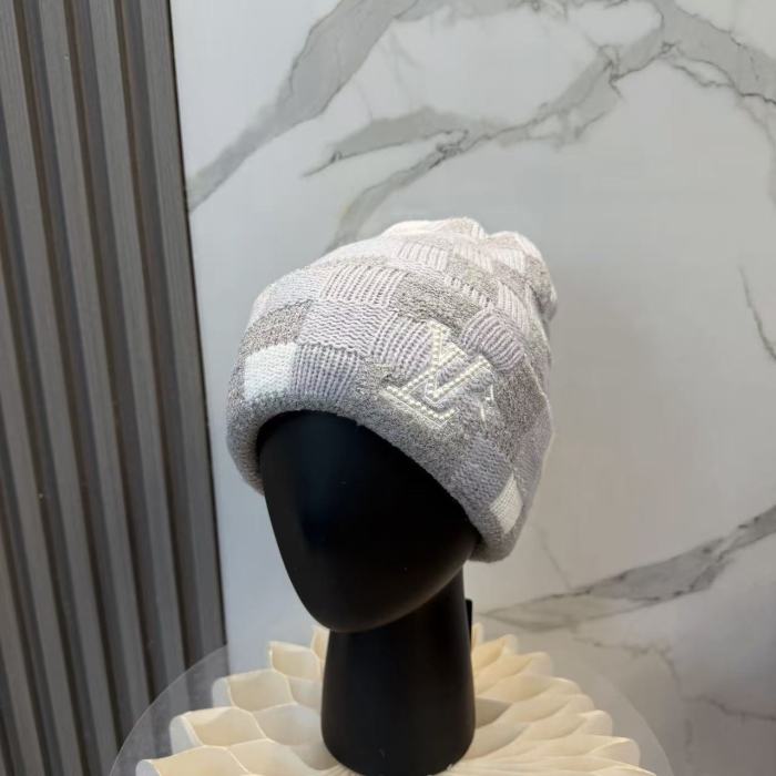 1:1 quality version Gray-White Checkerboard Pearl Logo Beanie 28764661