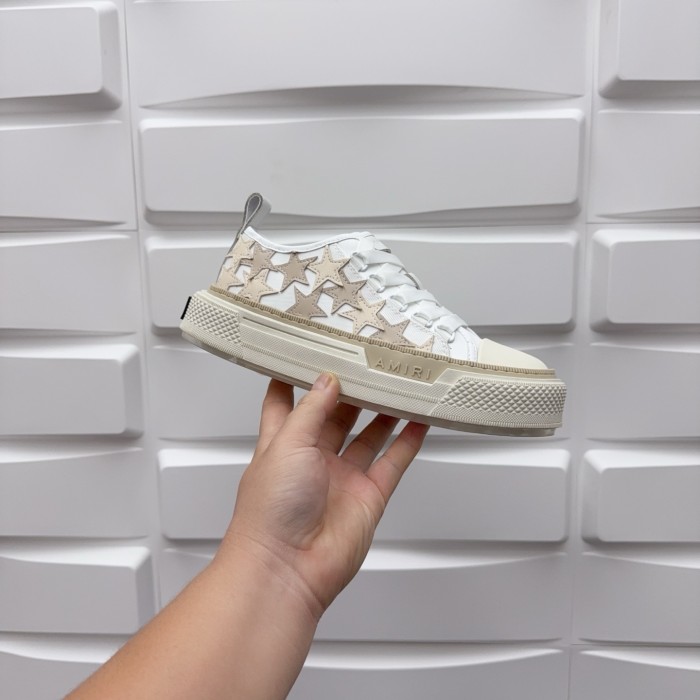 1:1 quality version Leather Star Embroidered Round-Toe Lace-Up Low-Top Shoes 28764663