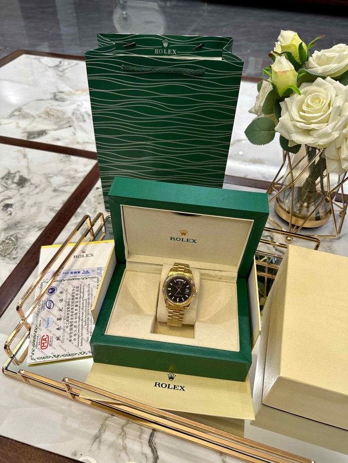 DAY-DATE Mechanical Movement Gold-Tone Steel Strap Watch【Dial diameter：40mm 】28770628