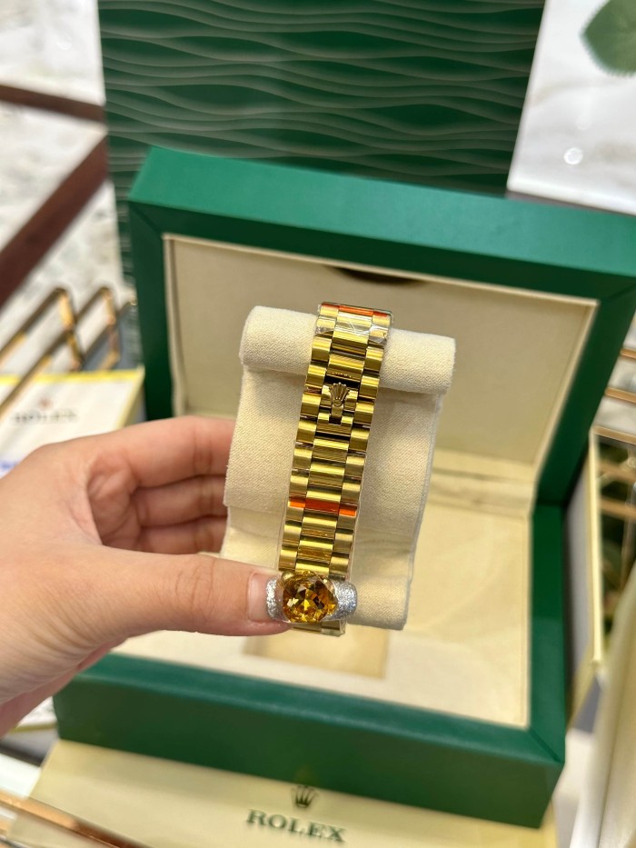 DAY-DATE Mechanical Movement Gold-Tone Steel Strap Watch【Dial diameter：40mm 】28770628
