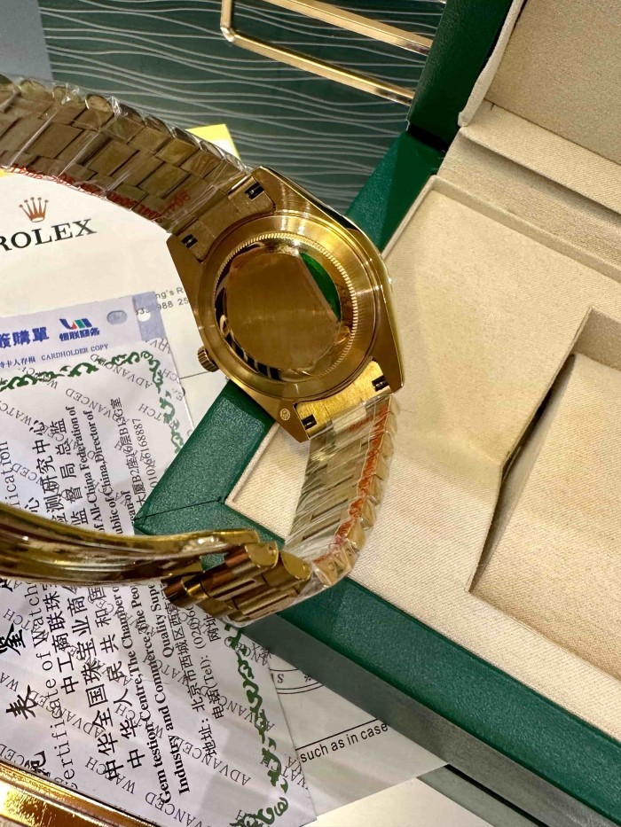 DAY-DATE Mechanical Movement Gold-Tone Steel Strap Watch【Dial diameter：40mm 】28770628