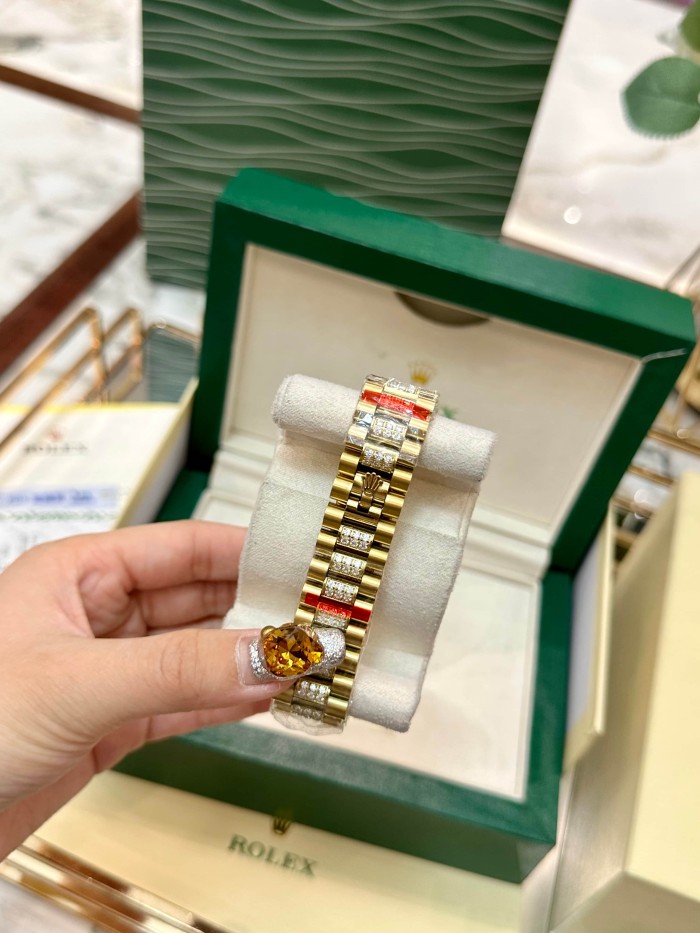 DAY-DATE Green dial and diamond-encrusted gold strap Mechanical movement Watch【Dial diameter：36mm 】28771364