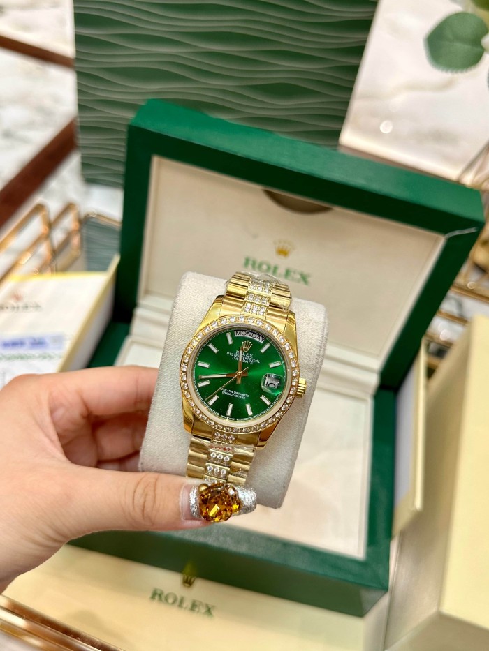 DAY-DATE Green dial and diamond-encrusted gold strap Mechanical movement Watch【Dial diameter：36mm 】28771364