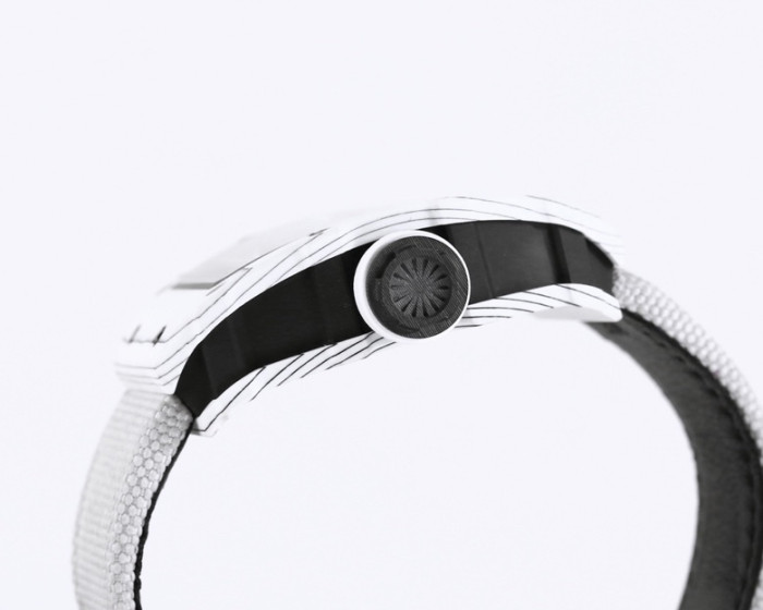 1:1 quality version RM 35-01 Carbon Fiber Lightweight Watch 8 colors【Dial diameter：42mm 】28771551