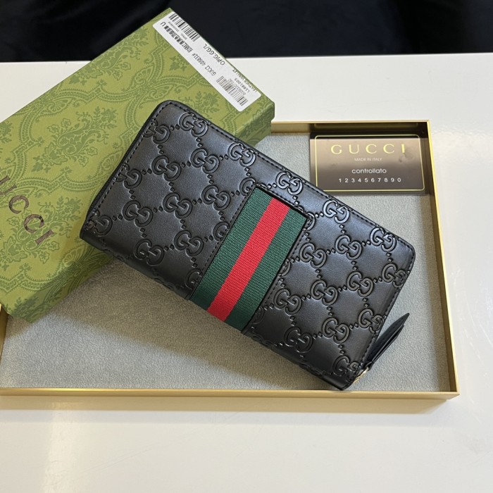 28181597 Brand Woven Ribbon Stripe Wallet