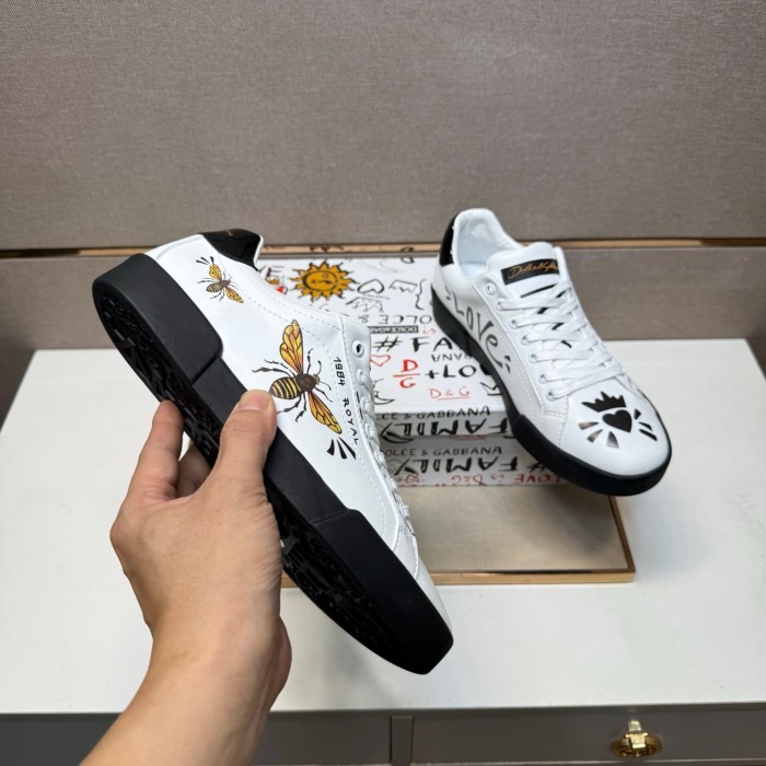 1:1 quality version Heart Crown and Insect Embellishments Casual White Sneakers 28816107