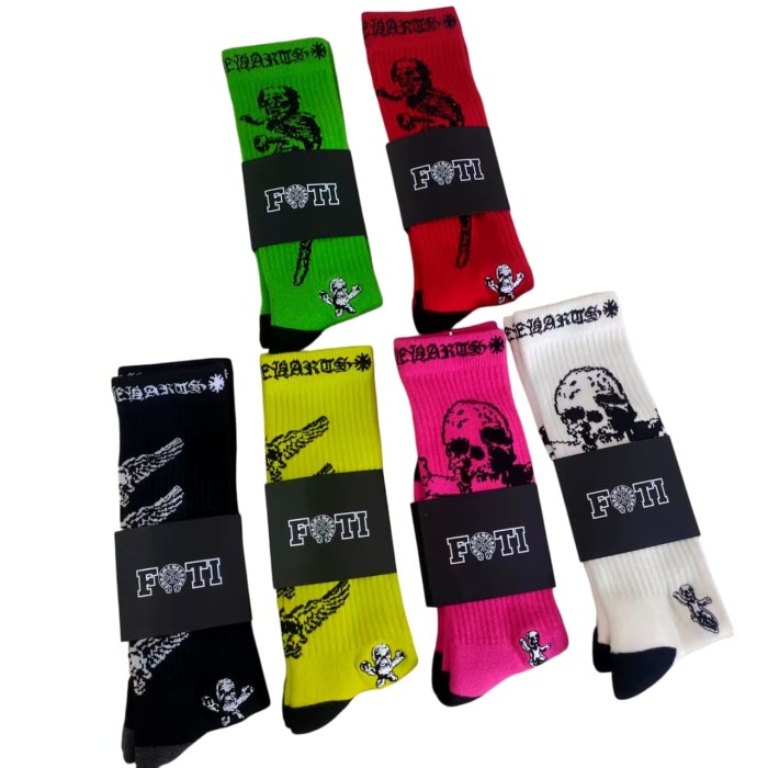 Sanskrit Stripe Graffiti Jacquard Crew Socks 33 colors 28887617