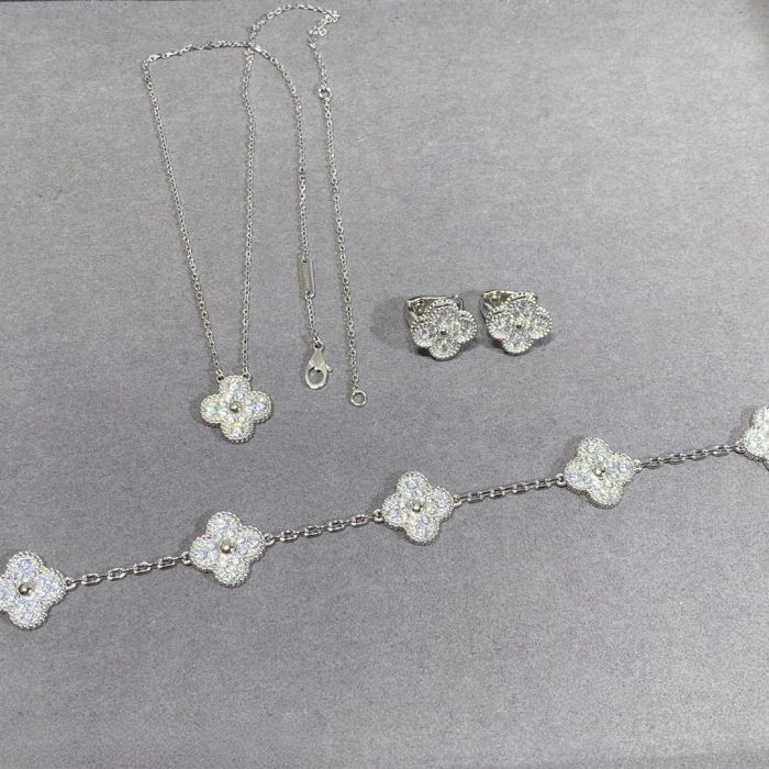 1:1 quality version Full Diamond Four-Leaf Clover Necklace 2 colors 28894554