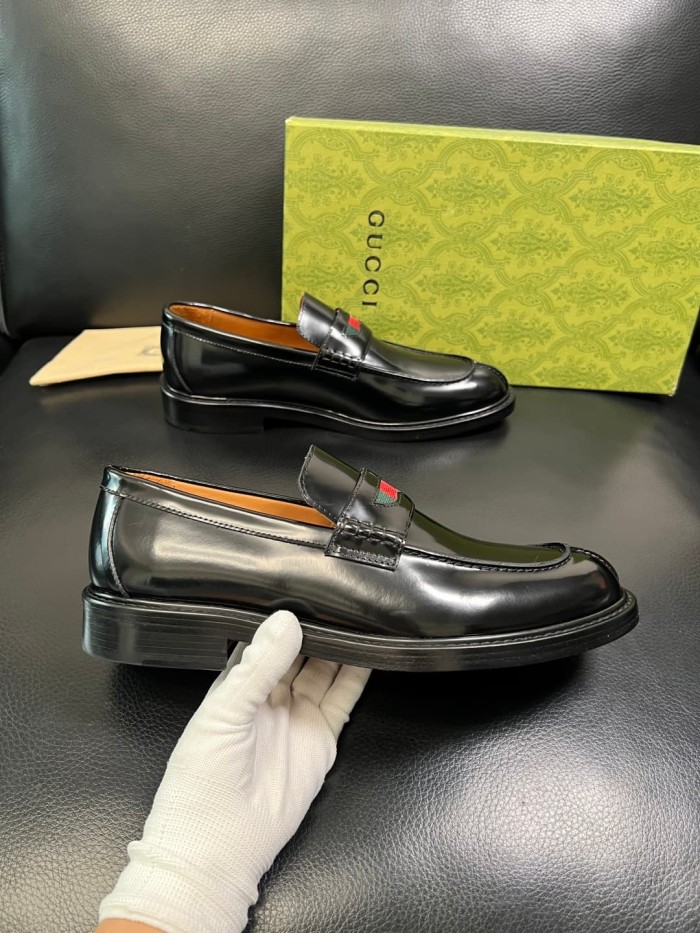 1:1 quality version Red and Green Webbing Men's Loafers 6 colors 28899672