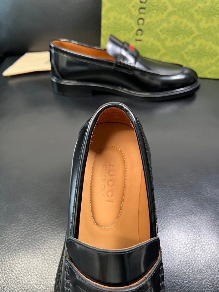 1:1 quality version Red and Green Webbing Men's Loafers 6 colors 28899672