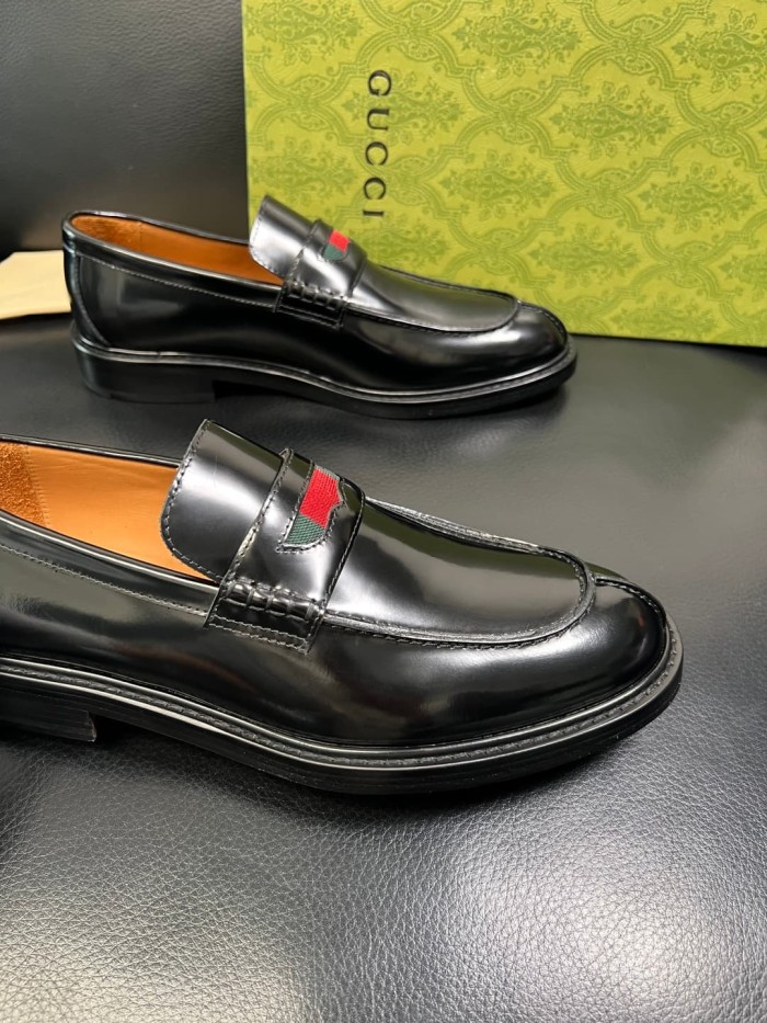 1:1 quality version Red and Green Webbing Men's Loafers 6 colors 28899672