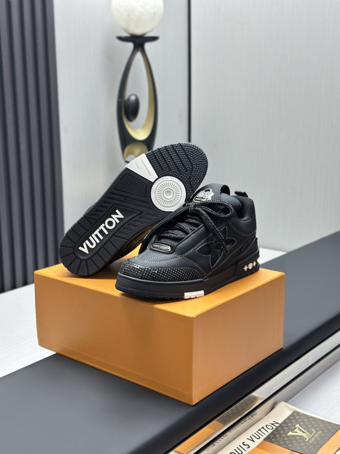 1:1 quality version Black Crystal Fully Embellished Sneaker 28900876