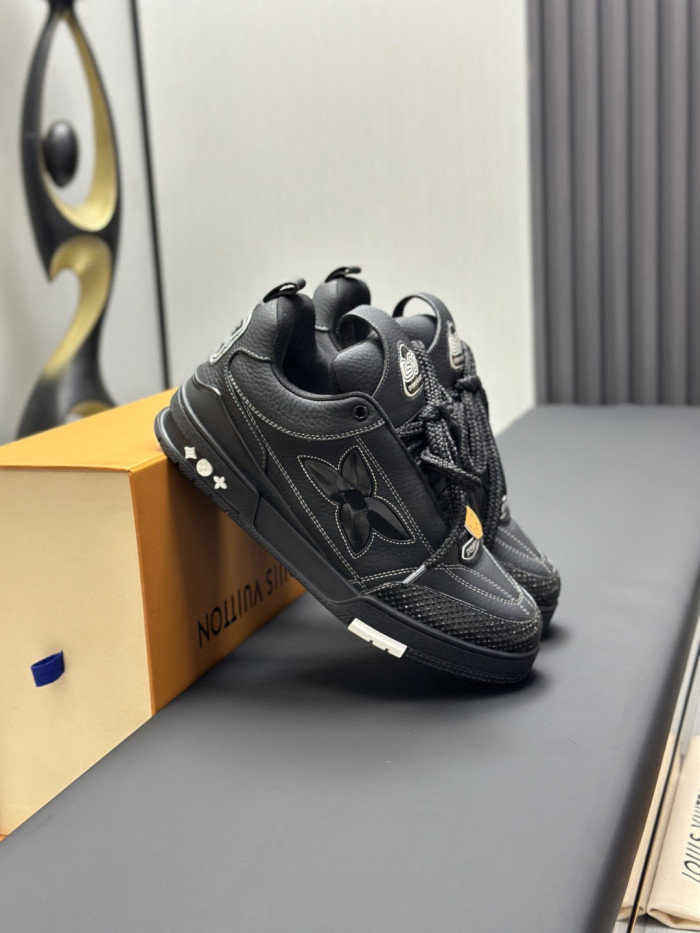 1:1 quality version Black Crystal Fully Embellished Sneaker 28900876
