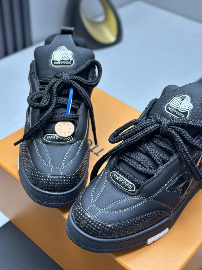 1:1 quality version Black Crystal Fully Embellished Sneaker 28900876