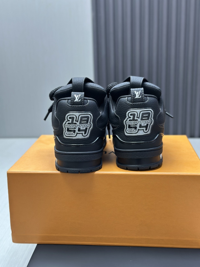 1:1 quality version Black Crystal Fully Embellished Sneaker 28900876