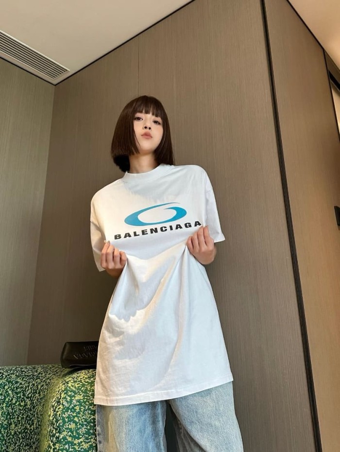 1:1 quality version Runway Logo Printed Tee 2 colors 28903006