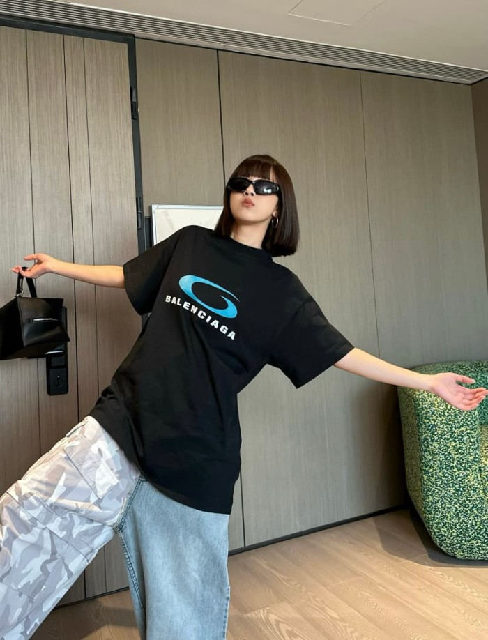 1:1 quality version Runway Logo Printed Tee 2 colors 28903006