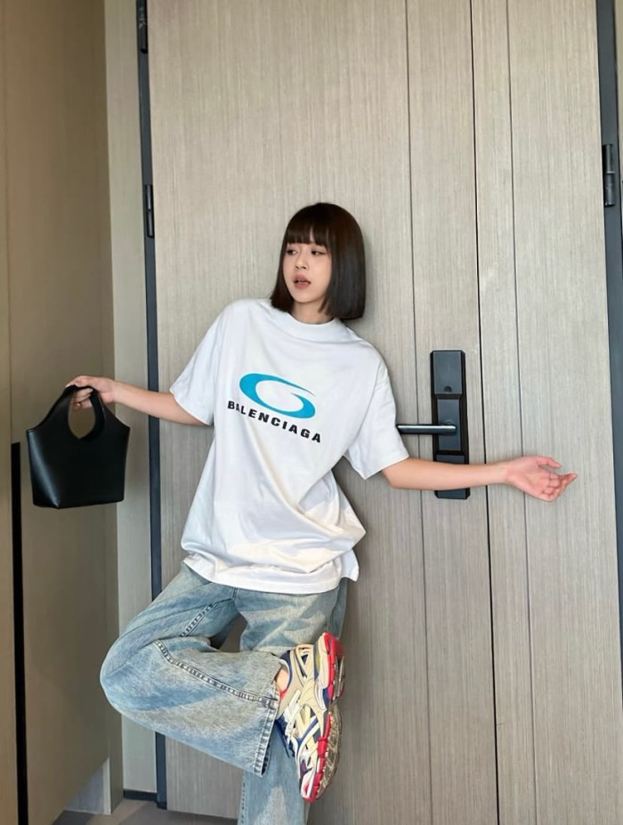 1:1 quality version Runway Logo Printed Tee 2 colors 28903006