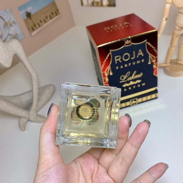 Roja Dove Lakme,2019 28903038