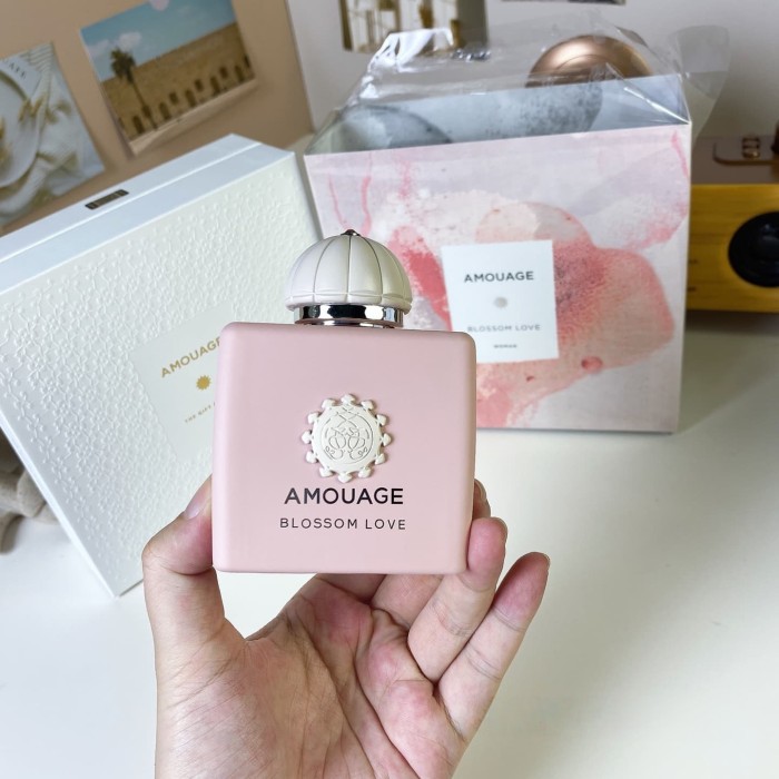 Amouage Blossom Love Eau de Parfum, 2017 28927017