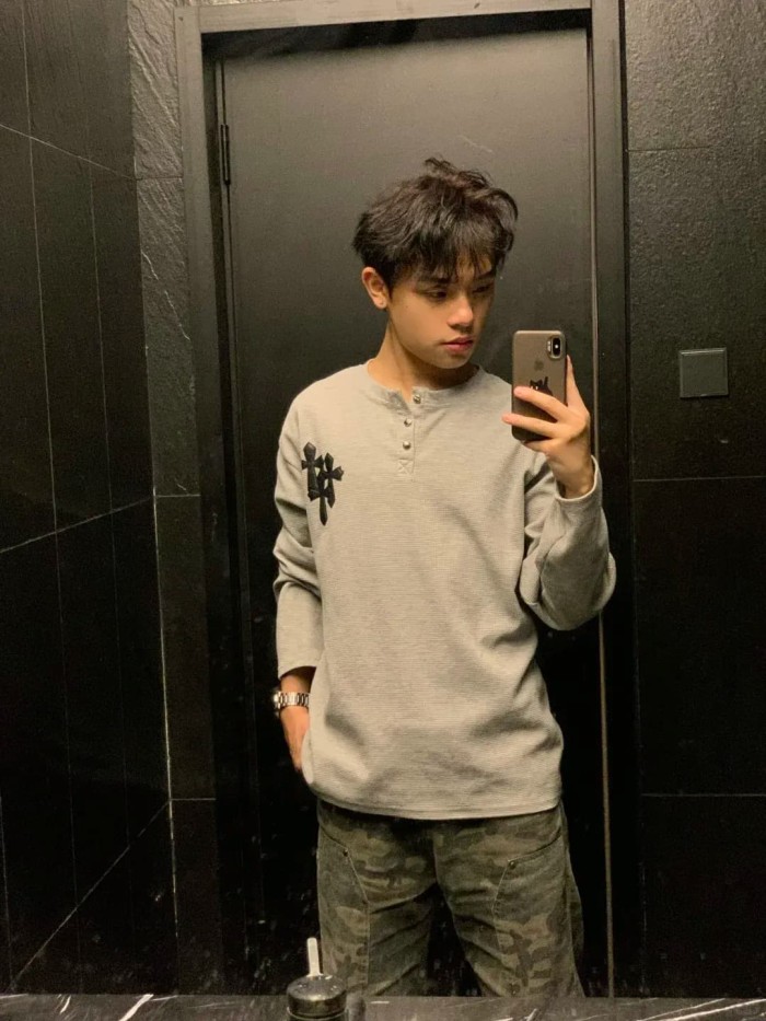 1:1 quality version Cotton Waffle Knit Cross Patch Crew Neck Long Sleeve Sweatshirt 2 colors 28938005