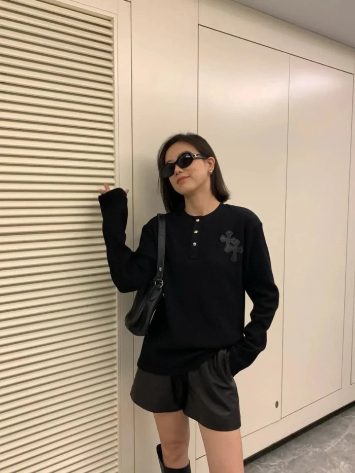 1:1 quality version Cotton Waffle Knit Cross Patch Crew Neck Long Sleeve Sweatshirt 2 colors 28938005