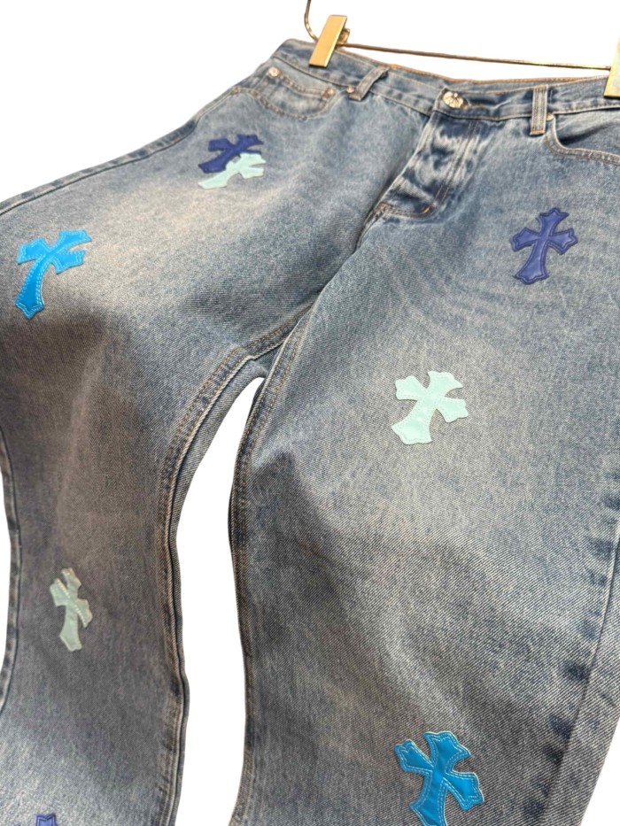 1:1 quality version  blue color-block cross leather appliqués washed jeans 28959512